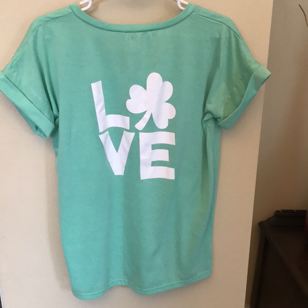 Jordann short sleeve shirt size Large